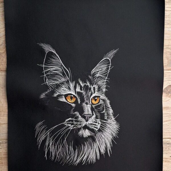 Vyšívaný panel Maine coon - vhodné na tašky, kabelky - koženka